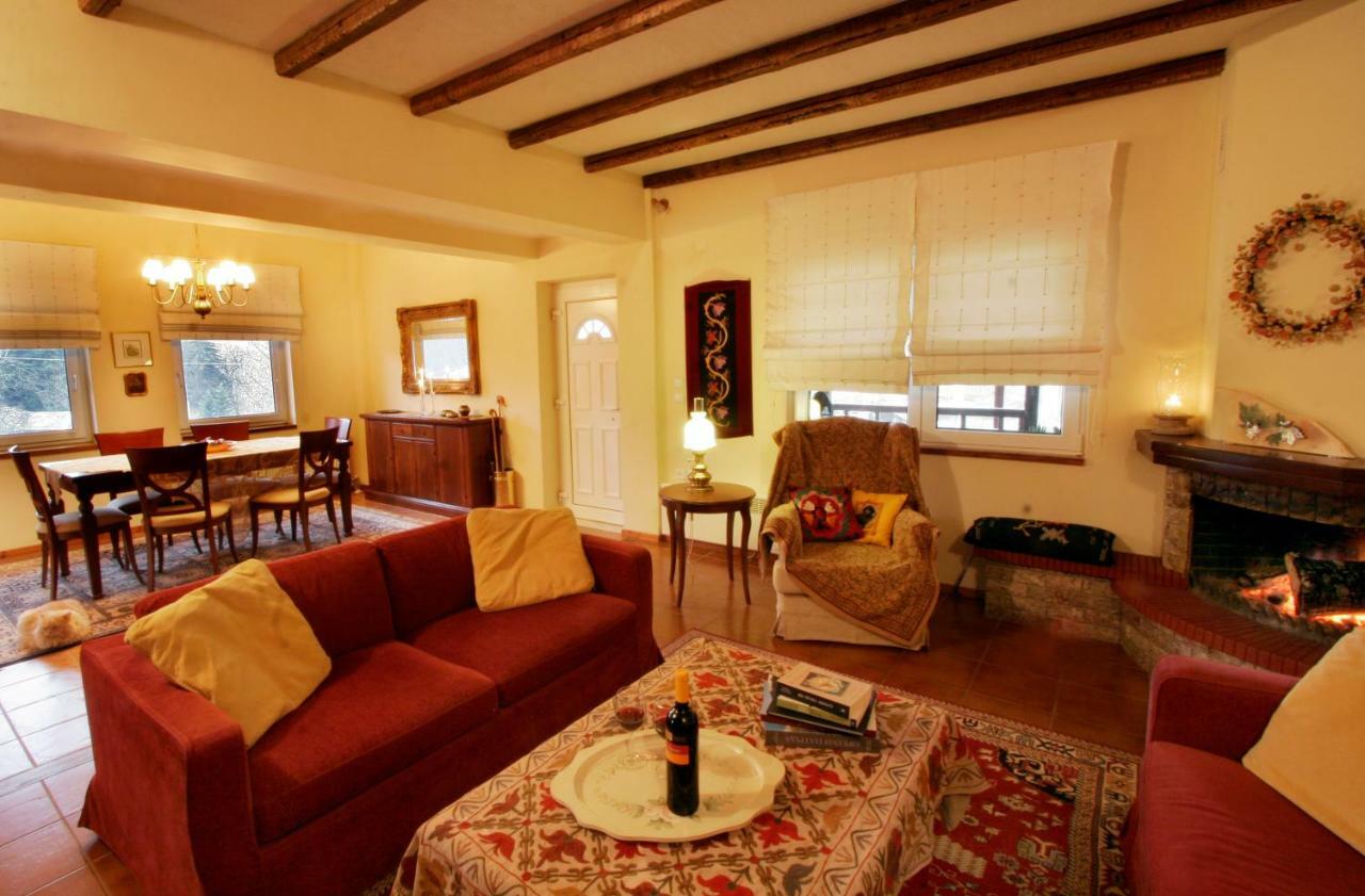 Villa Filokosta Pertouli Bagian luar foto