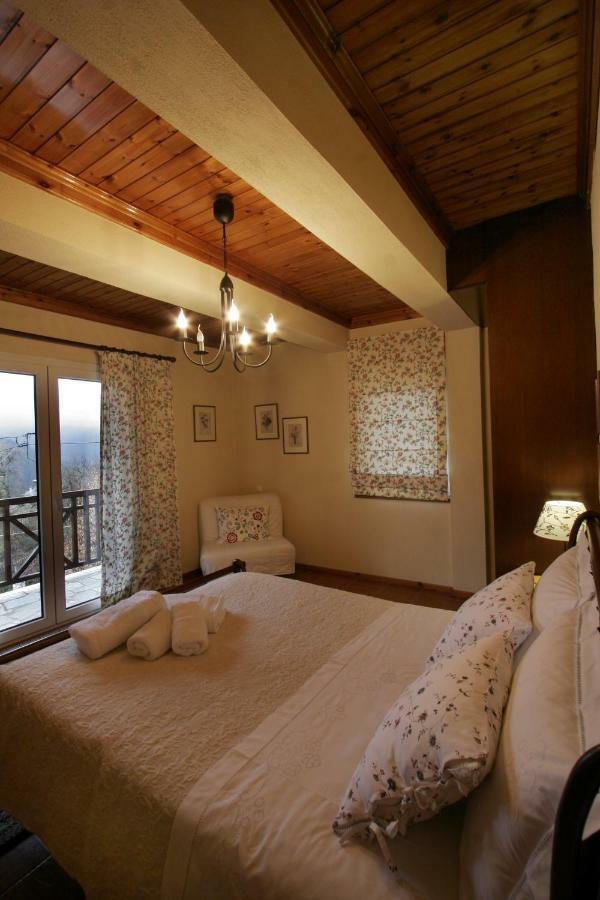 Villa Filokosta Pertouli Bagian luar foto