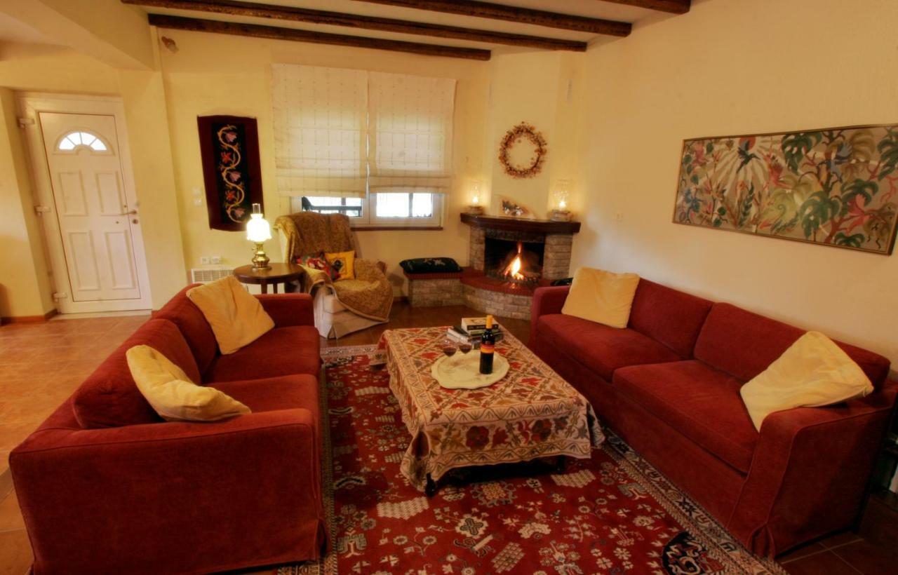 Villa Filokosta Pertouli Bagian luar foto